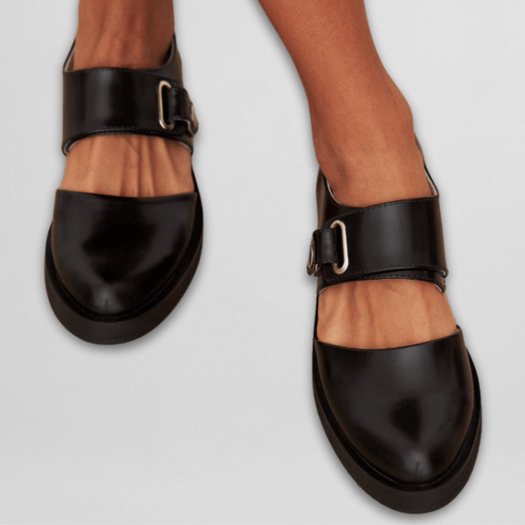 Sara - Merceditas classiche con chiusura regolabile